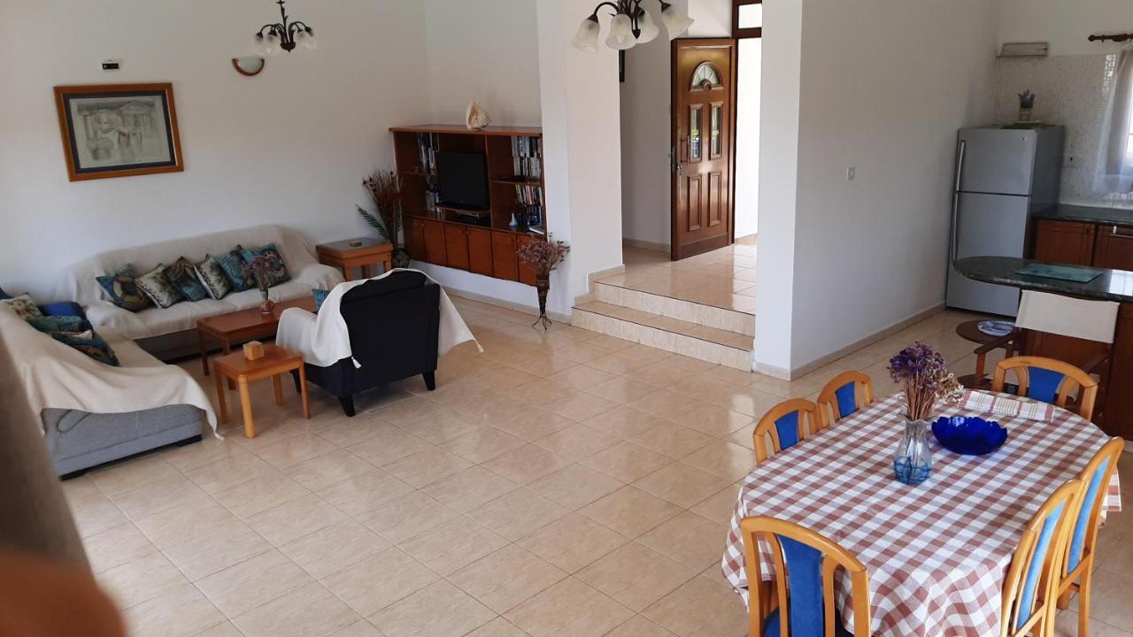 Chriseleni Latchi Villas Polis Exterior photo