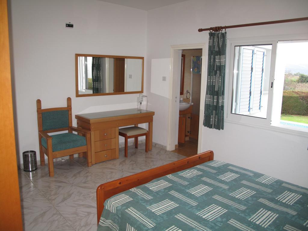 Chriseleni Latchi Villas Polis Exterior photo